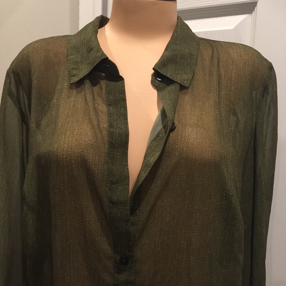 Blouse/Tunic/Camisole. - Picture 2 of 5